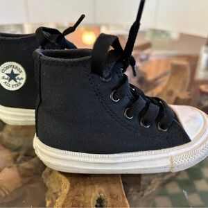 Sz 5 High Top All Black Chuck Taylor All Stars